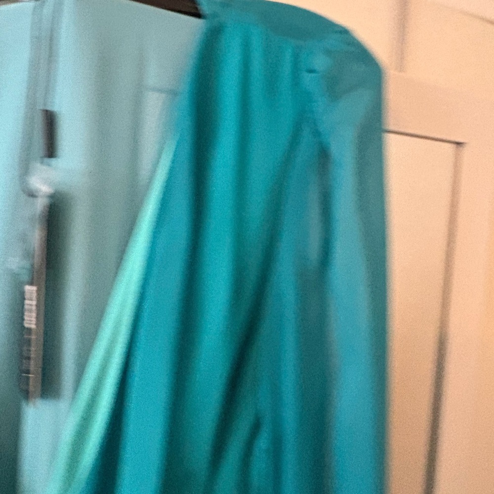 Elegant Teal Ombre Maxi Dress - Picture 10 of 16